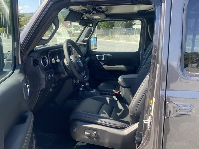 new 2025 Jeep Gladiator car, priced at $41,063