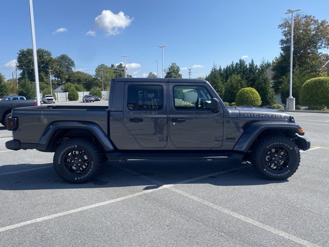 new 2025 Jeep Gladiator car, priced at $41,063