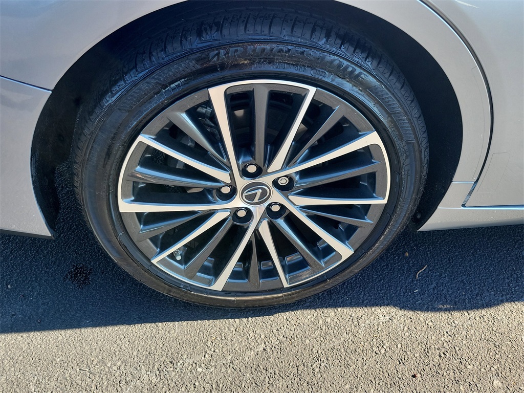 used 2023 Lexus ES car, priced at $37,998