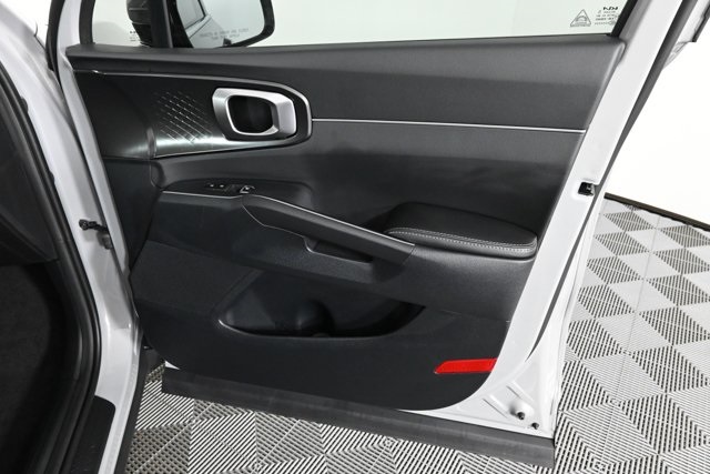 new 2025 Kia Sorento car, priced at $37,313