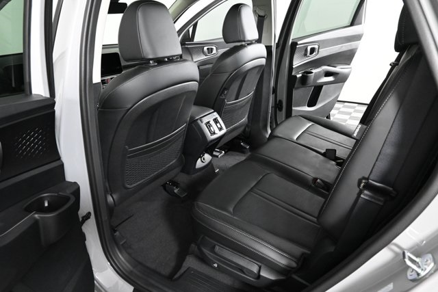 new 2025 Kia Sorento car, priced at $37,313