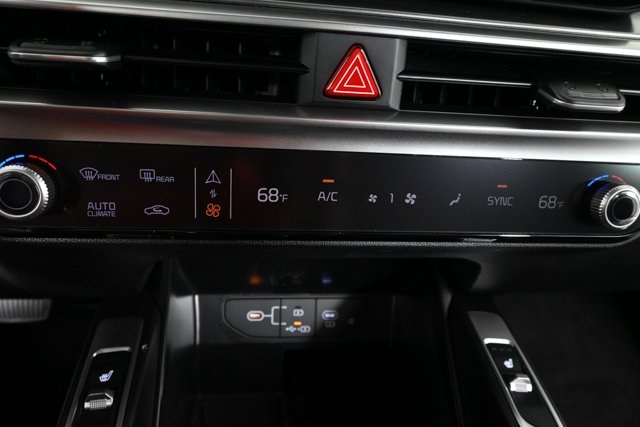 new 2025 Kia Sorento car, priced at $37,313
