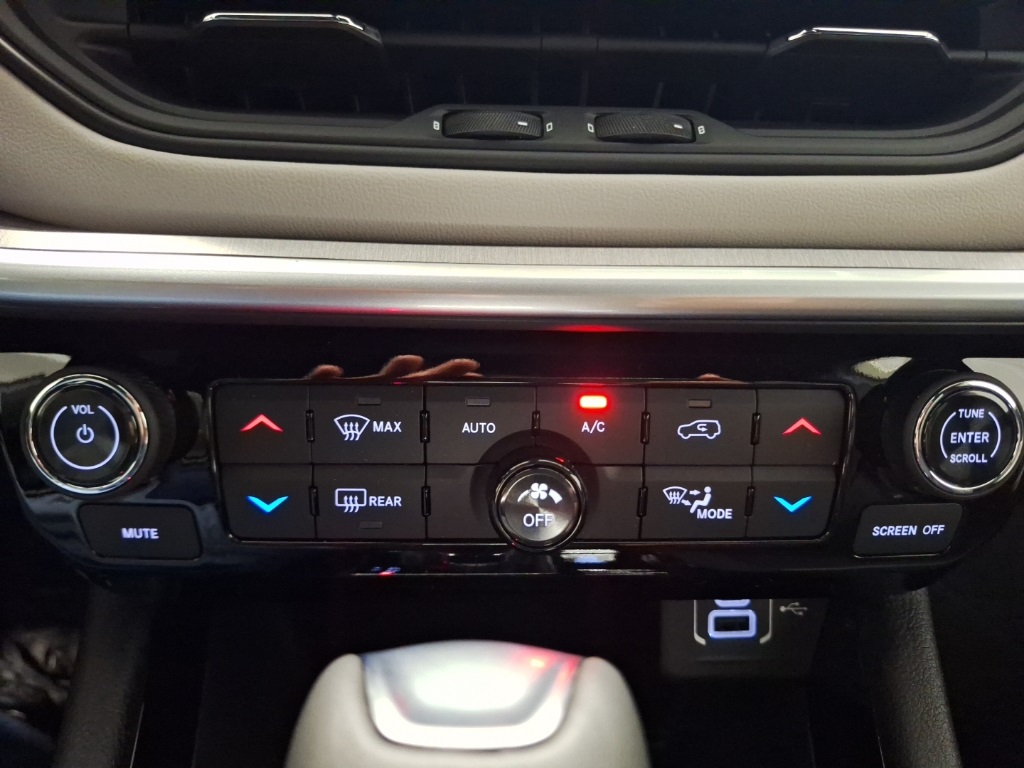 new 2026 Jeep Compass car, priced at $32,999
