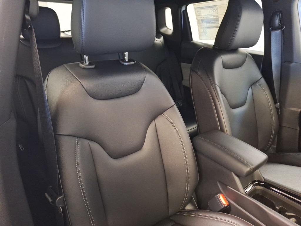 new 2026 Jeep Compass car, priced at $32,999