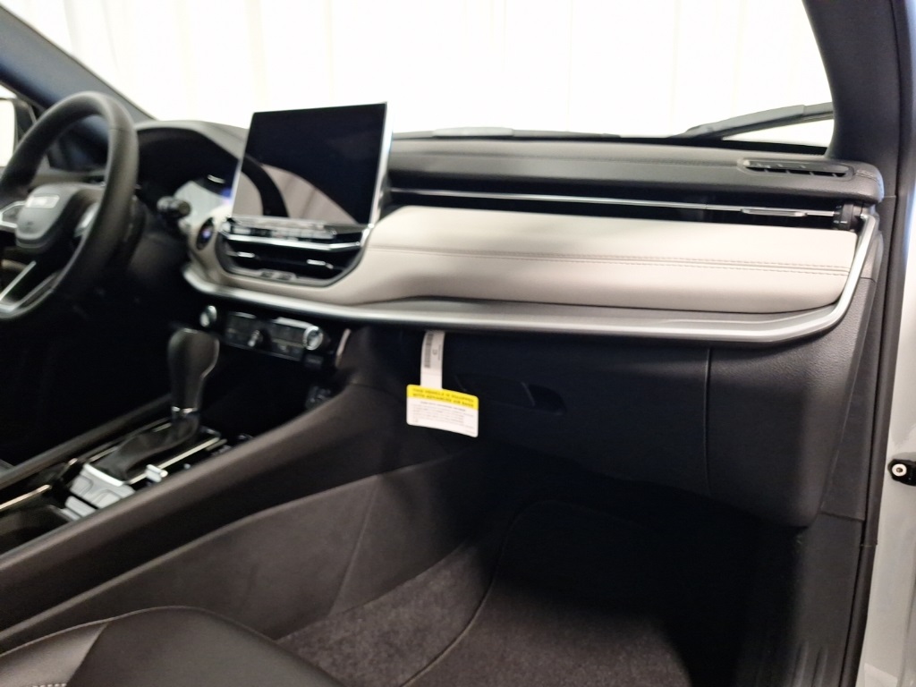 new 2026 Jeep Compass car, priced at $32,999