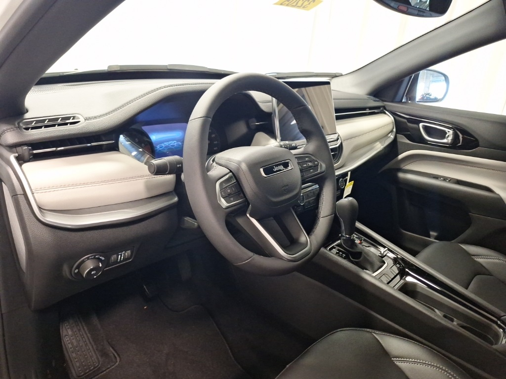 new 2026 Jeep Compass car, priced at $32,999