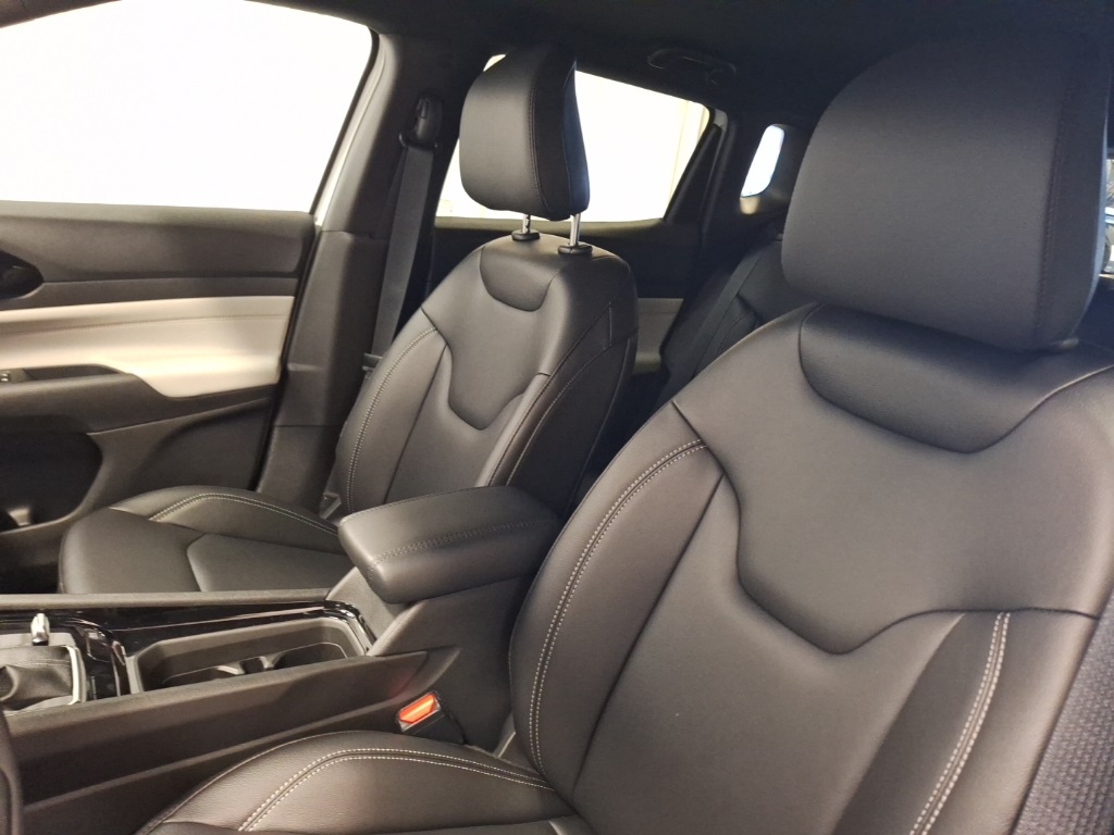 new 2026 Jeep Compass car, priced at $32,999