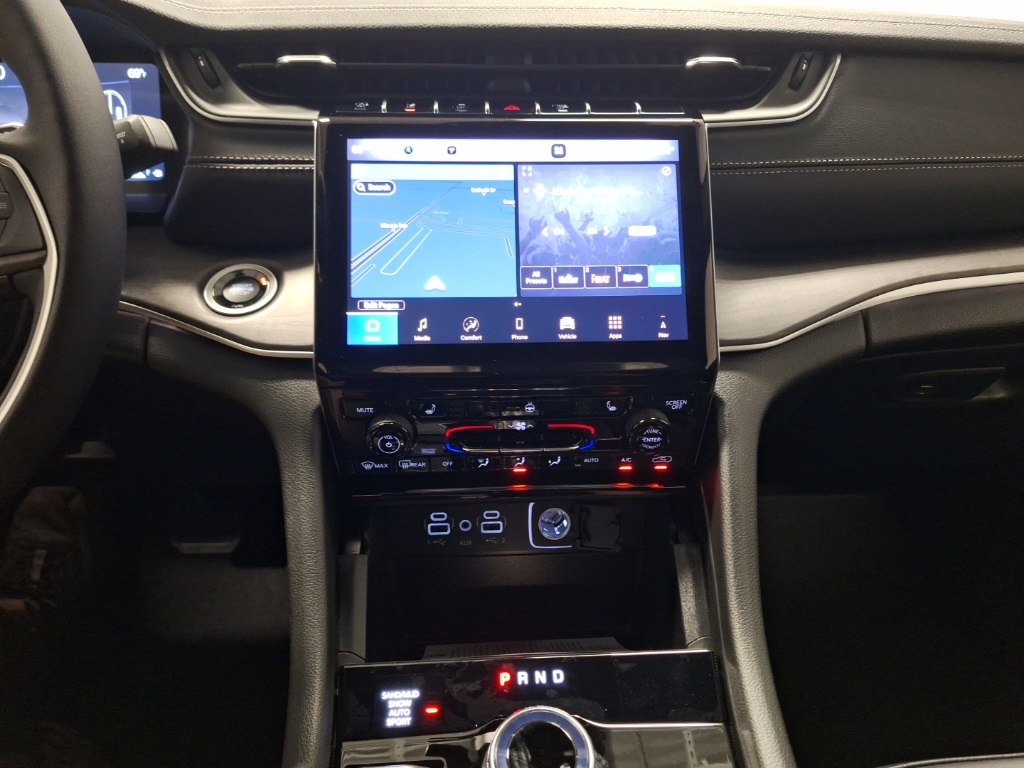 new 2025 Jeep Grand Cherokee L car, priced at $52,735