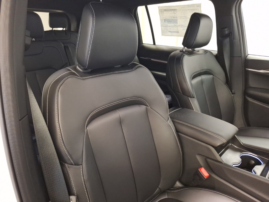 new 2025 Jeep Grand Cherokee L car, priced at $52,735
