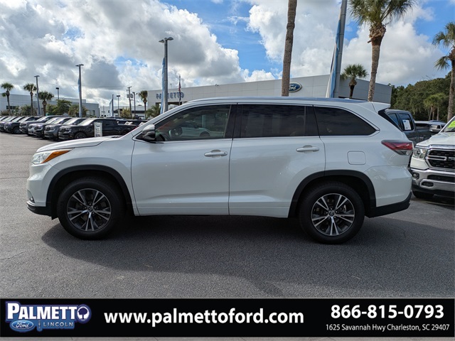 used 2016 Toyota Highlander car, priced at $19,873