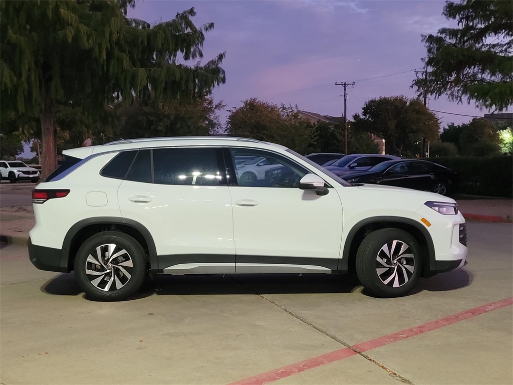 new 2025 Volkswagen Tiguan car, priced at $29,751