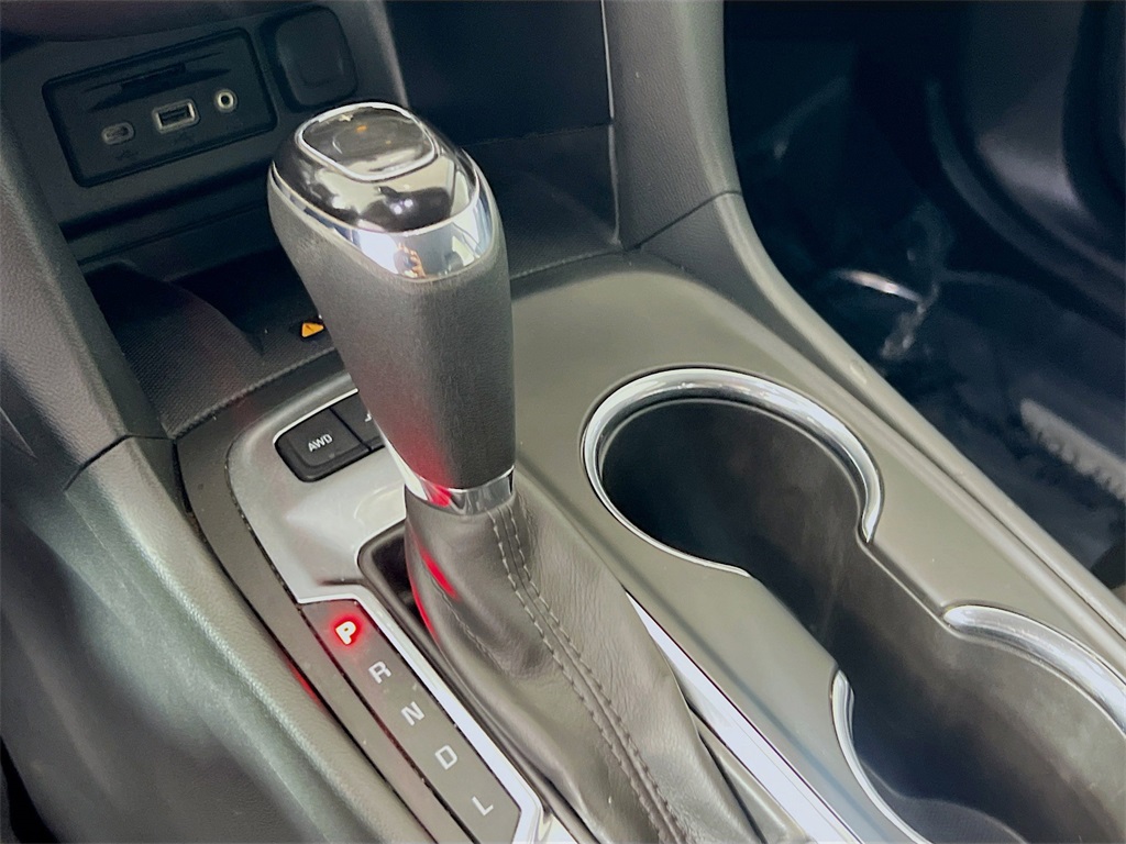 used 2020 Chevrolet Equinox car, priced at $21,999