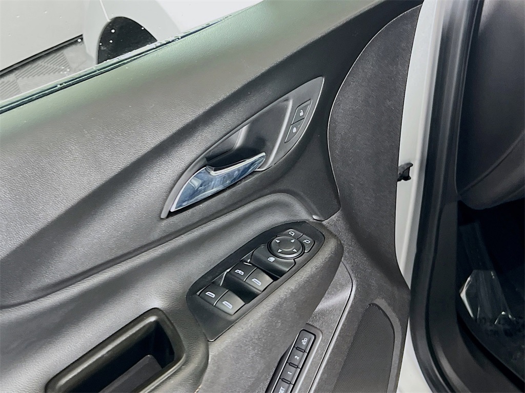 used 2020 Chevrolet Equinox car, priced at $21,999