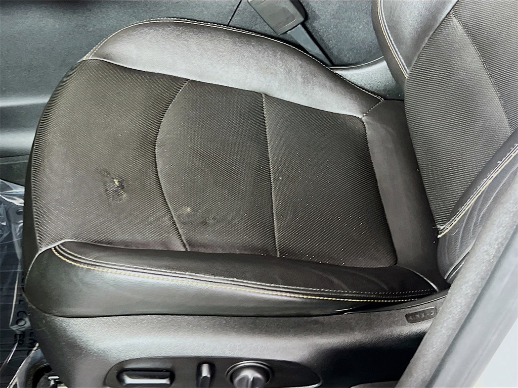 used 2020 Chevrolet Equinox car, priced at $21,999