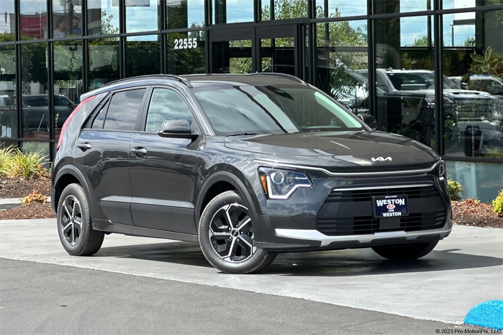 new 2025 Kia Niro Plug-In Hybrid car, priced at $35,660