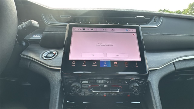 new 2025 Jeep Grand Cherokee car, priced at $44,494