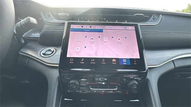 new 2025 Jeep Grand Cherokee car, priced at $44,494