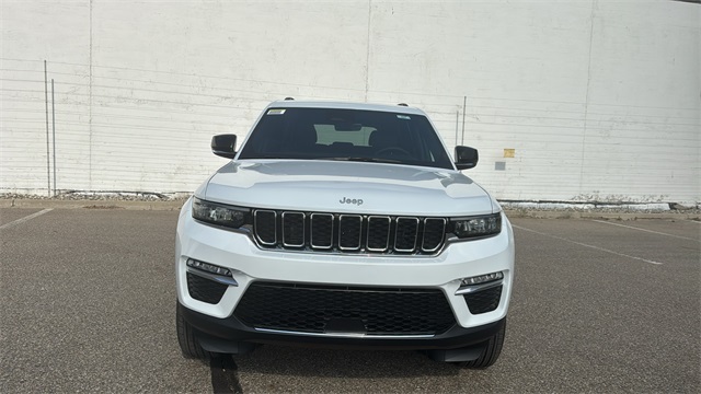 new 2025 Jeep Grand Cherokee car, priced at $44,494