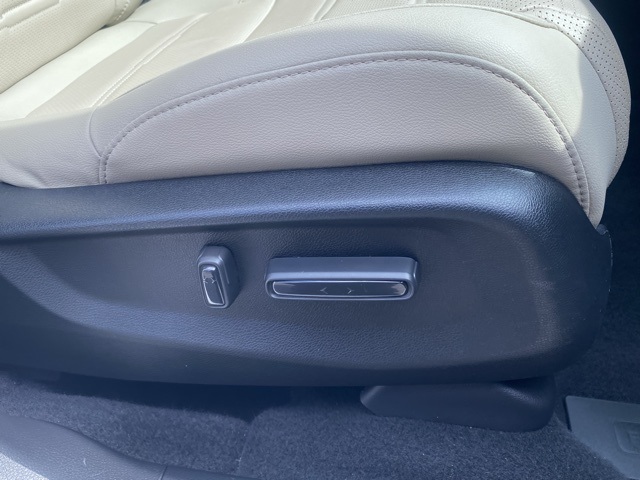 used 2022 Honda CR-V Hybrid car, priced at $31,695