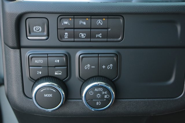 new 2026 Chevrolet Suburban car, priced at $81,125