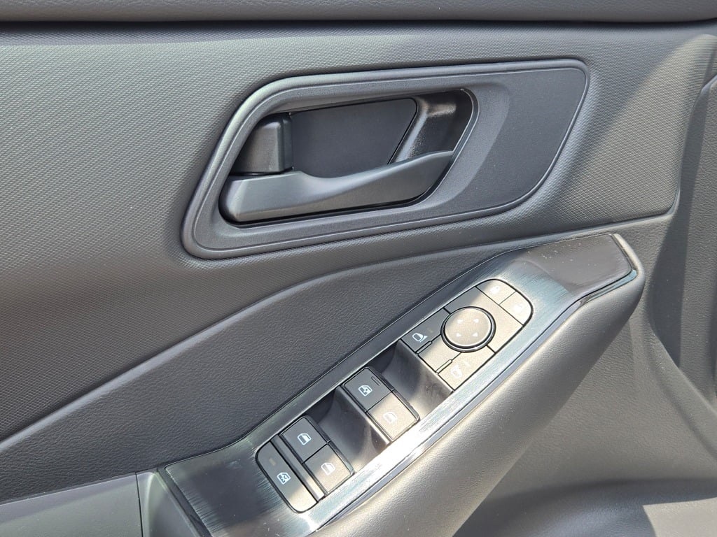 used 2025 Nissan Rogue car, priced at $29,000
