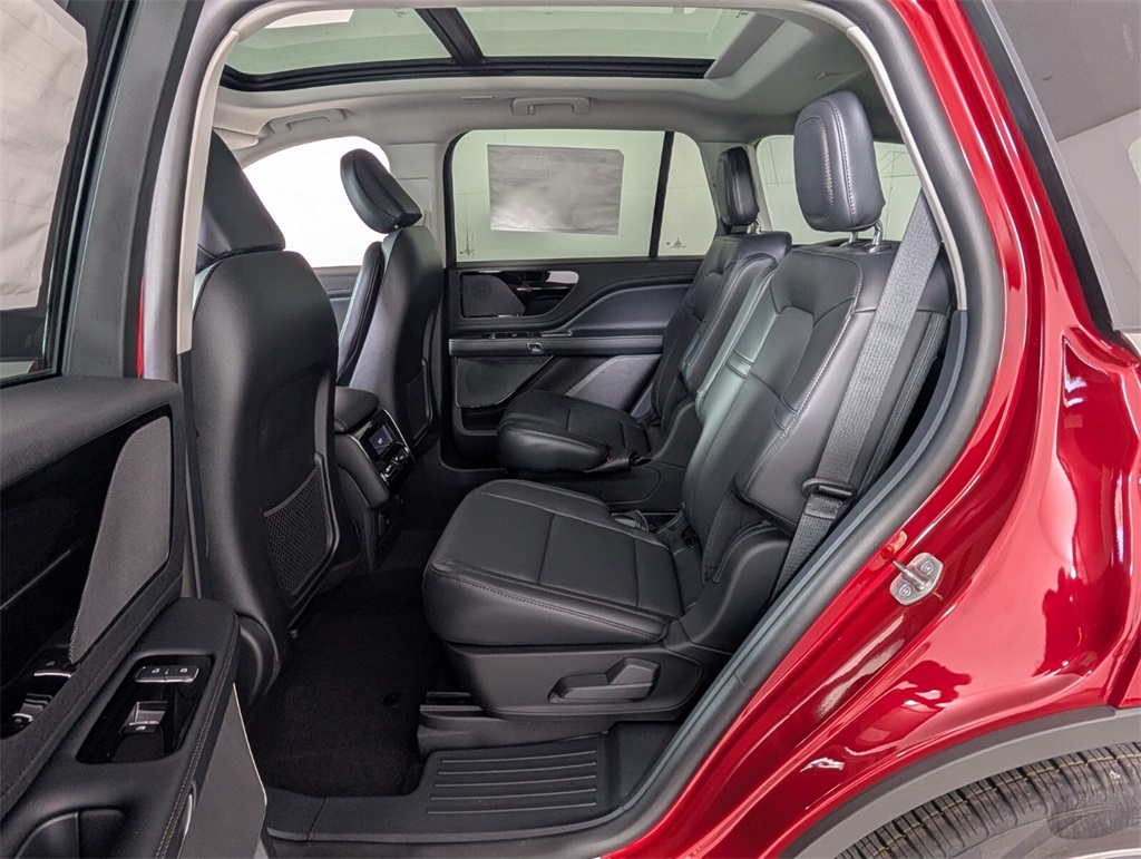 new 2025 Lincoln Aviator car, priced at $60,230
