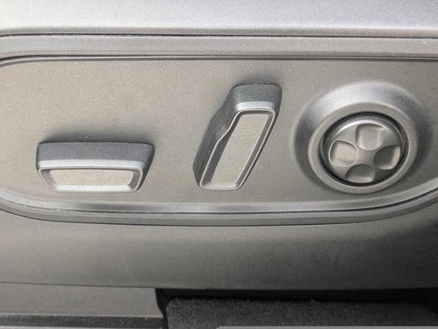used 2023 Jeep Grand Cherokee car, priced at $37,927