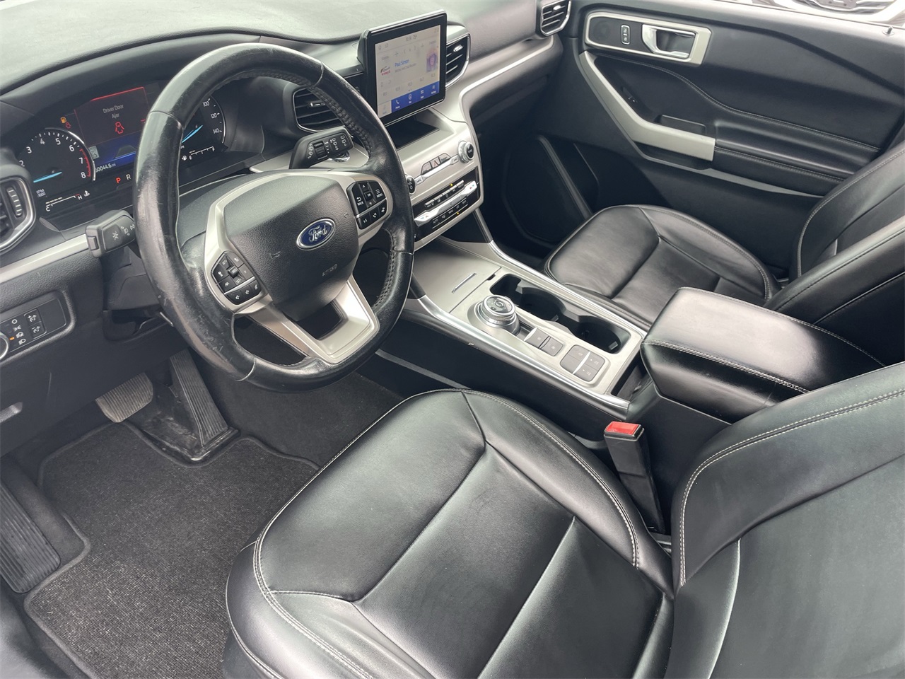 used 2022 Ford Explorer car, priced at $26,544