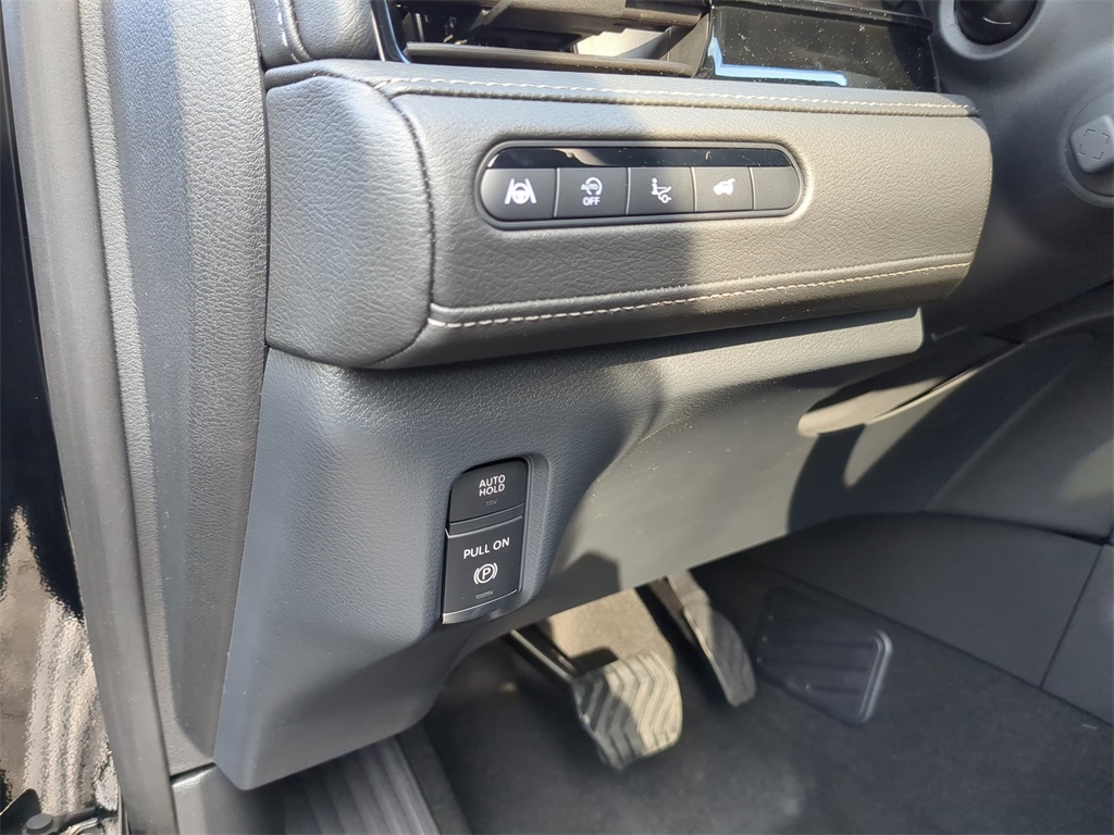 new 2025 INFINITI QX80 car, priced at $81,100
