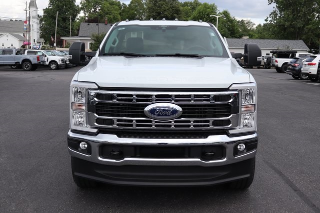 new 2025 Ford F-350SD car, priced at $55,920