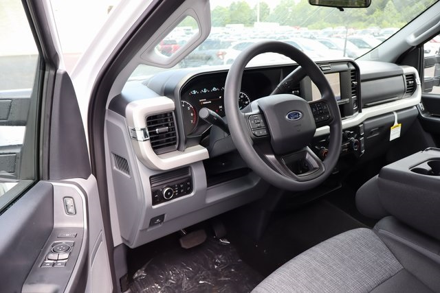 new 2025 Ford F-350SD car, priced at $55,920