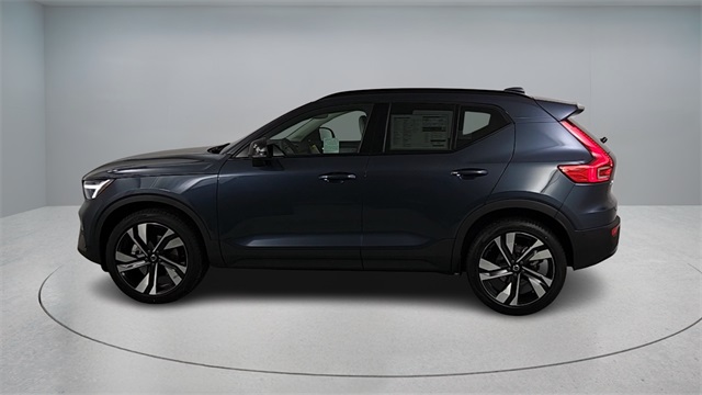 new 2026 Volvo XC40 car, priced at $51,975