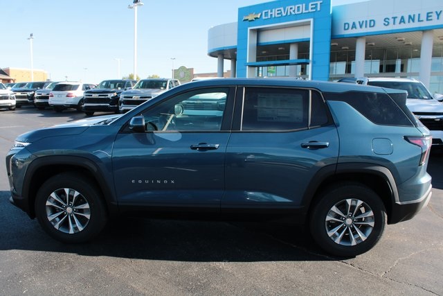 new 2026 Chevrolet Equinox car, priced at $32,545