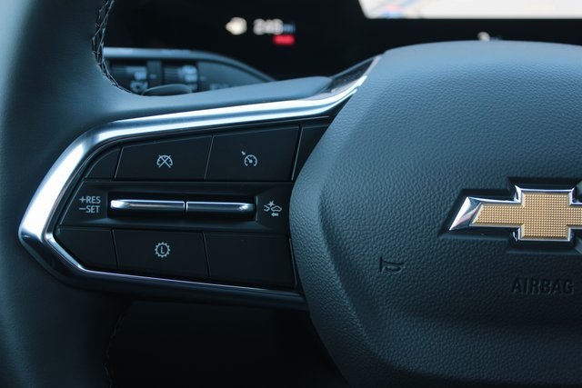 new 2026 Chevrolet Equinox car, priced at $32,545