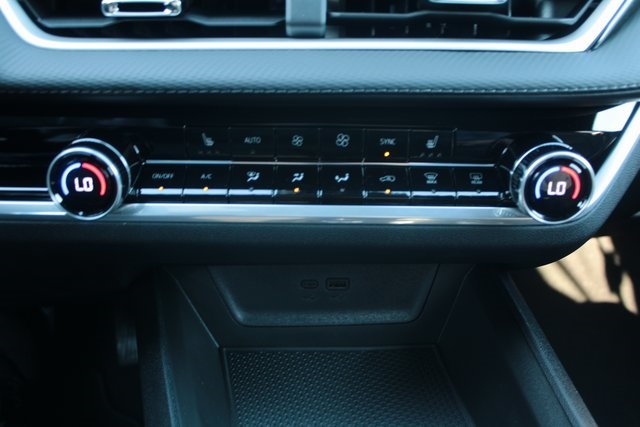 new 2026 Chevrolet Equinox car, priced at $32,545