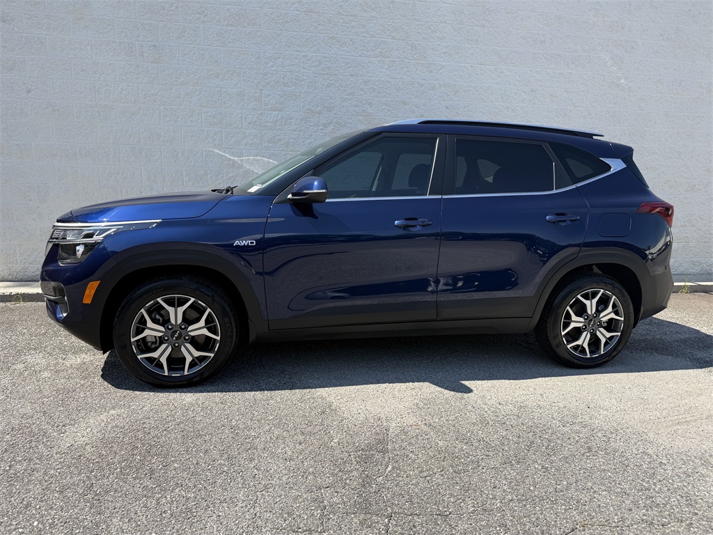 used 2023 Kia Seltos car, priced at $23,450