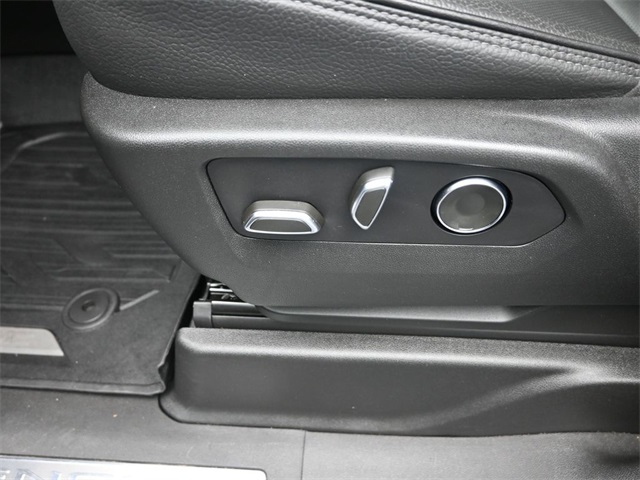 used 2021 GMC Yukon car, priced at $54,135