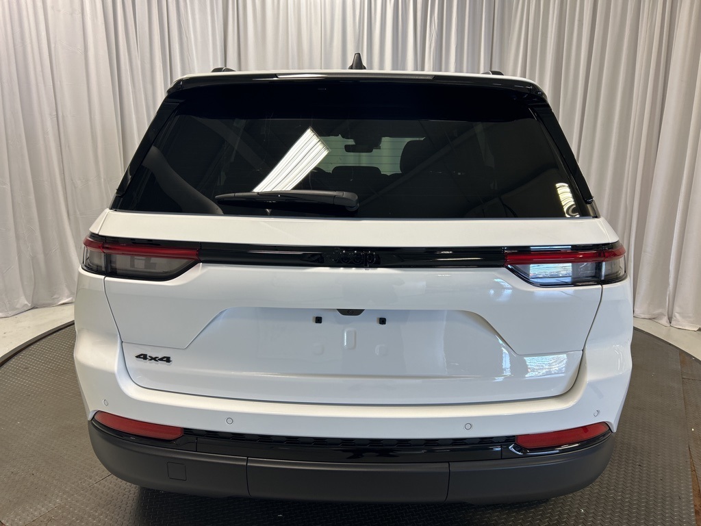 new 2025 Jeep Grand Cherokee car, priced at $46,525