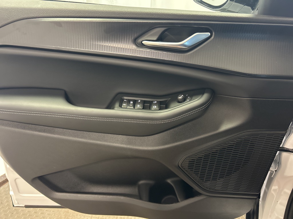new 2025 Jeep Grand Cherokee car, priced at $46,525