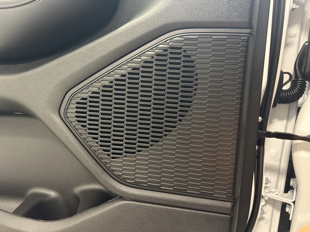 new 2025 Jeep Grand Cherokee car, priced at $46,525
