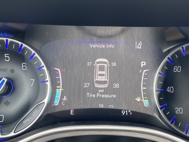new 2025 Chrysler Pacifica car, priced at $40,856