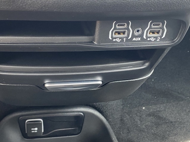 new 2025 Chrysler Pacifica car, priced at $40,856