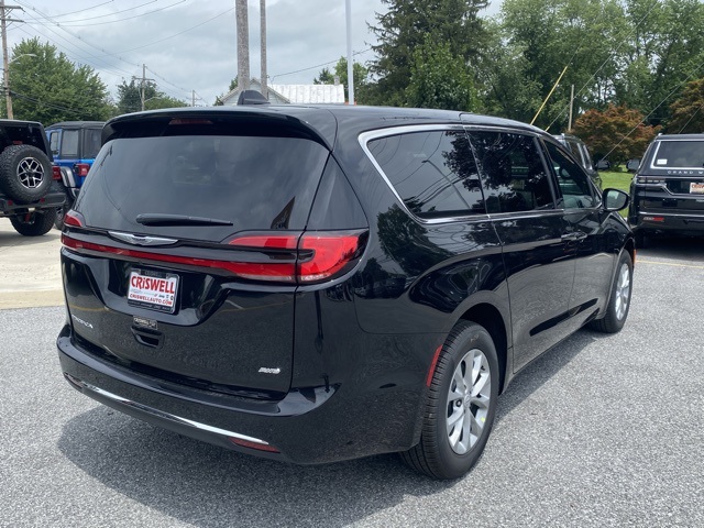 new 2025 Chrysler Pacifica car, priced at $40,856