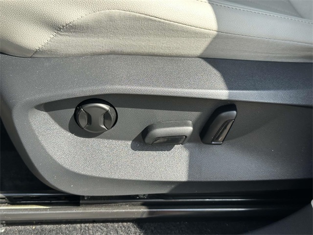 used 2022 Volkswagen Tiguan car, priced at $22,919