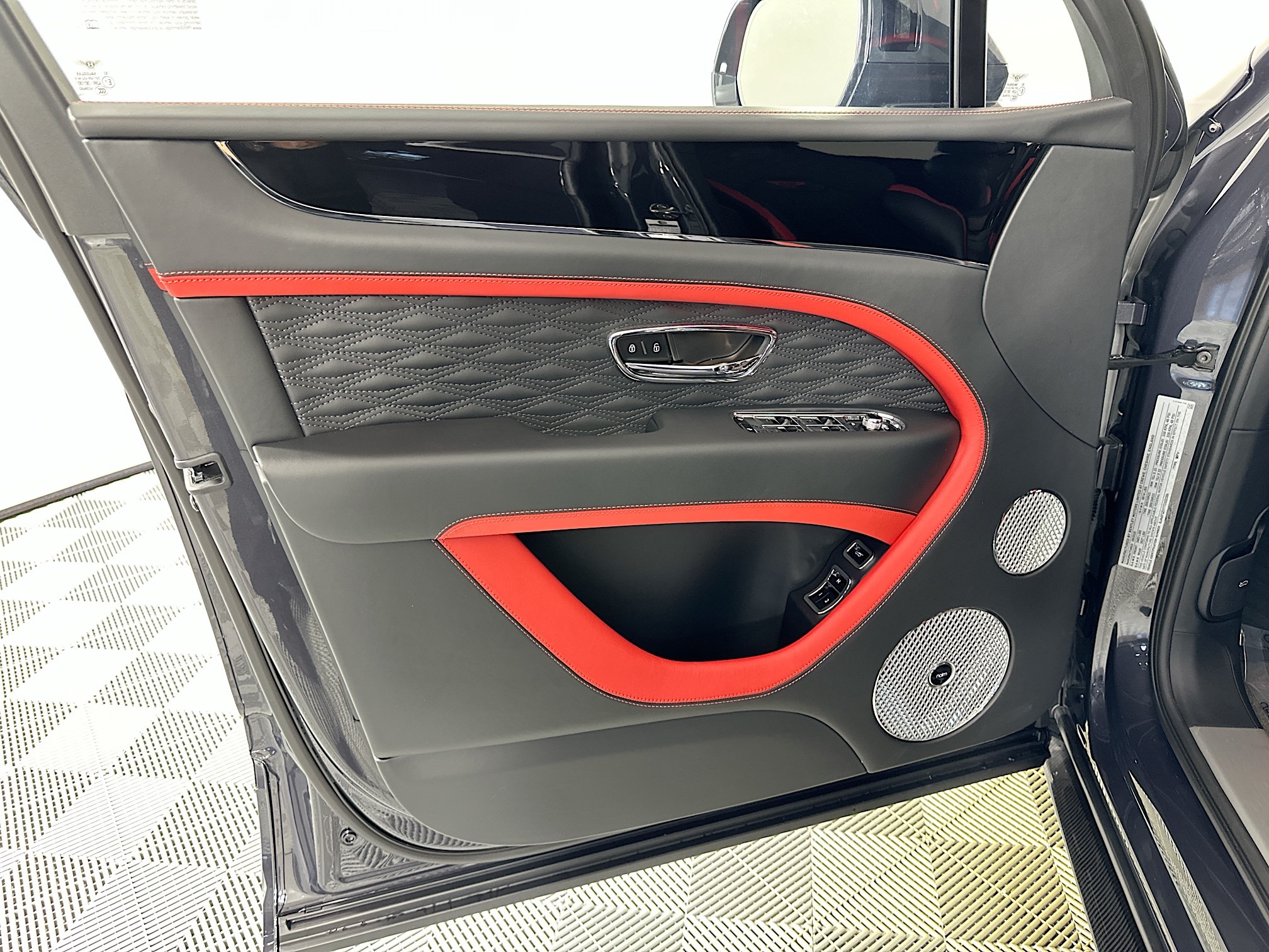 new 2026 Bentley Bentayga car