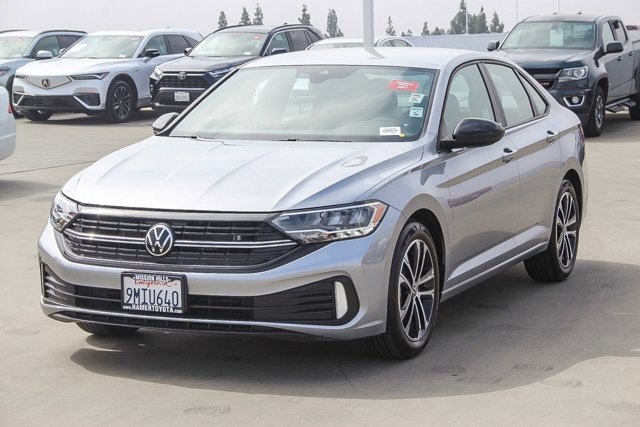 used 2024 Volkswagen Jetta car, priced at $20,592