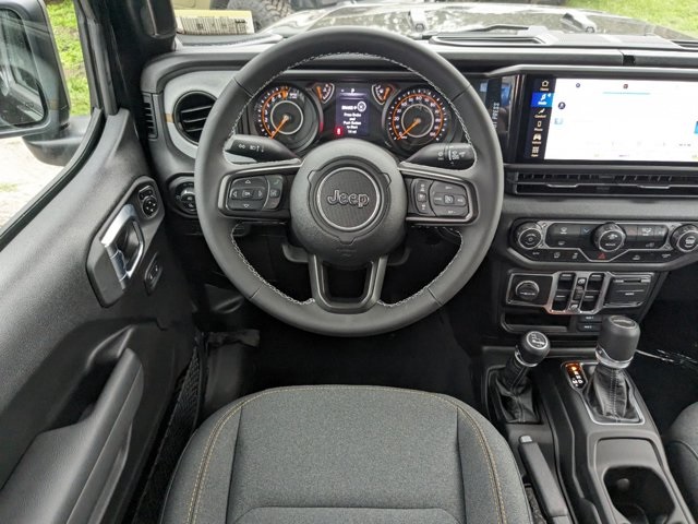 new 2025 Jeep Gladiator car, priced at $38,702