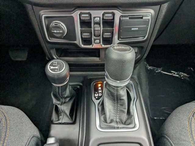 new 2025 Jeep Gladiator car, priced at $38,702