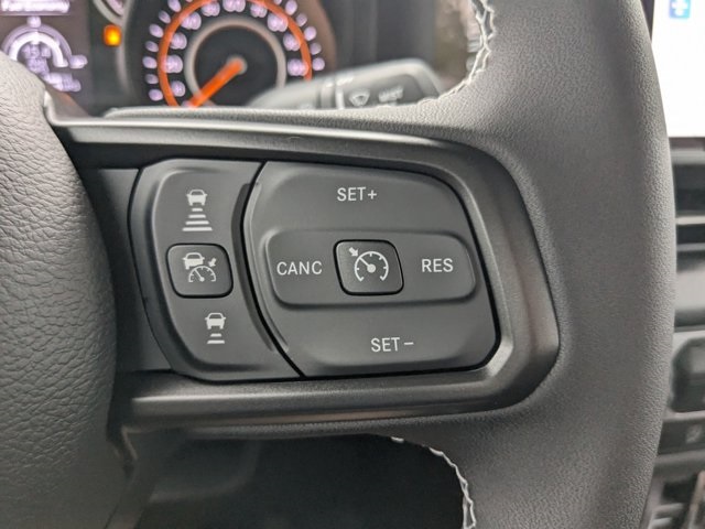 new 2025 Jeep Gladiator car, priced at $38,702