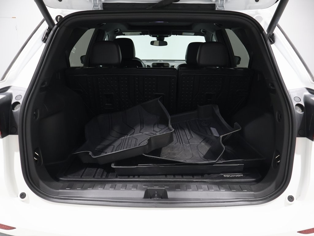 used 2023 Chevrolet Equinox car, priced at $28,000